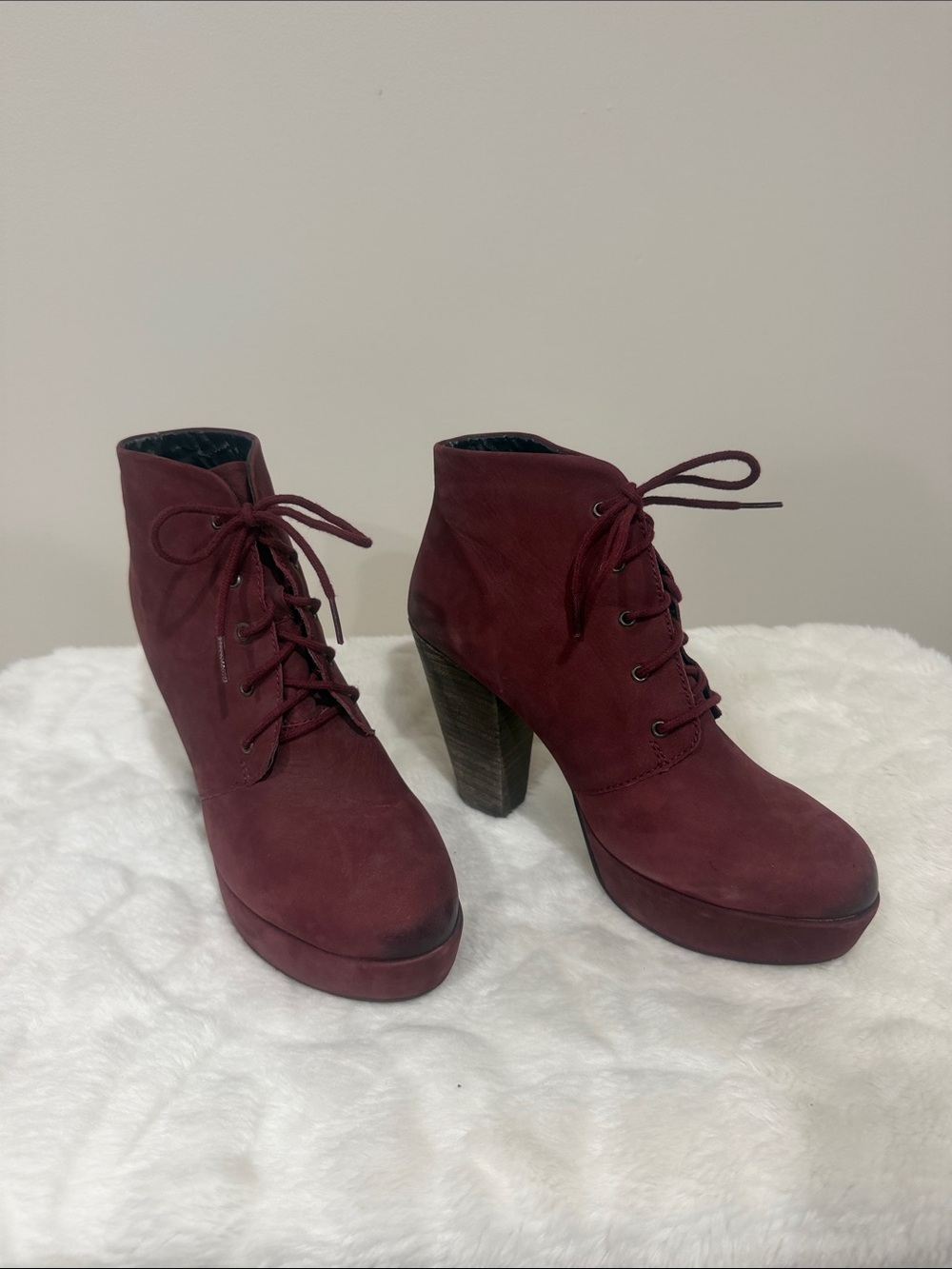 Steve Madden Burgundy Lace-Up Platform Ankle Boots